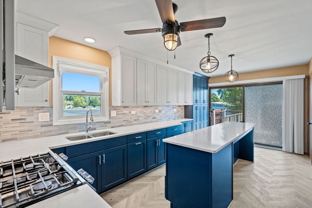 2333 Trumbull Avenue, River Grove, IL 60171