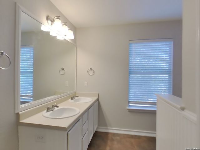 375 COPPER MTN, New Braunfels, TX 78130