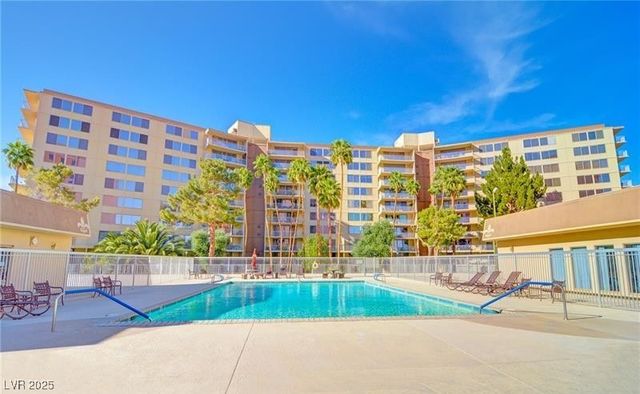 205 East Harmon Avenue 112, Las Vegas, NV 89169