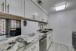 205 East Harmon Avenue 112, Las Vegas, NV 89169