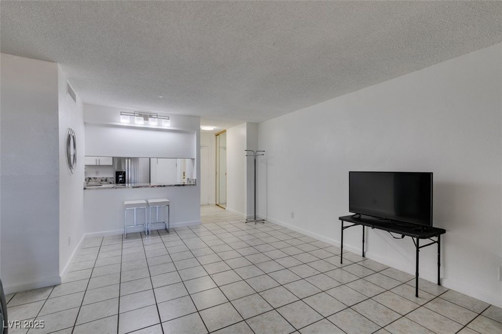 Image 13 of property listing at 205 East Harmon Avenue 112, Las Vegas, NV 89169