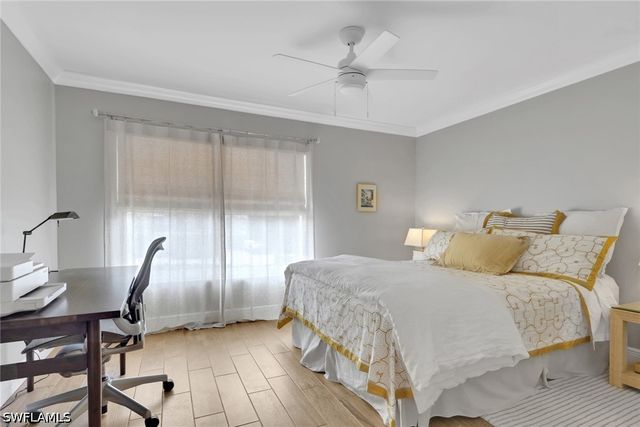 638 7th AVE S B638, Naples, FL 34102