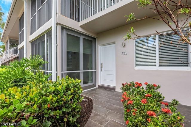 638 7th AVE S B638, Naples, FL 34102