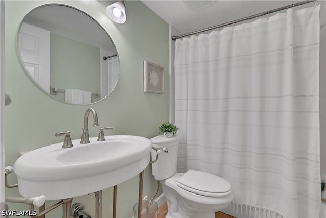 638 7th AVE S B638, Naples, FL 34102