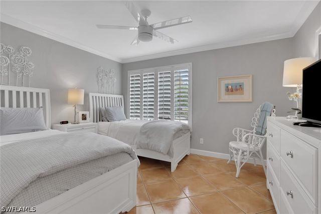 638 7th AVE S B638, Naples, FL 34102