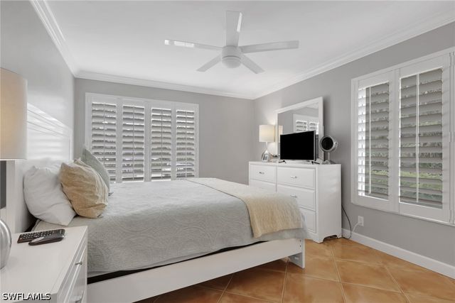 638 7th AVE S B638, Naples, FL 34102