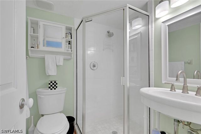 638 7th AVE S B638, Naples, FL 34102