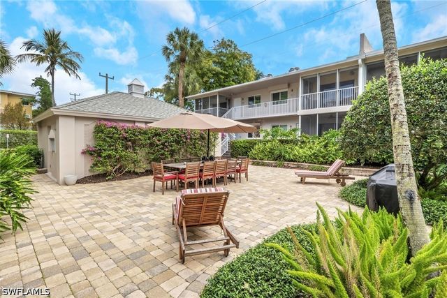 638 7th AVE S B638, Naples, FL 34102