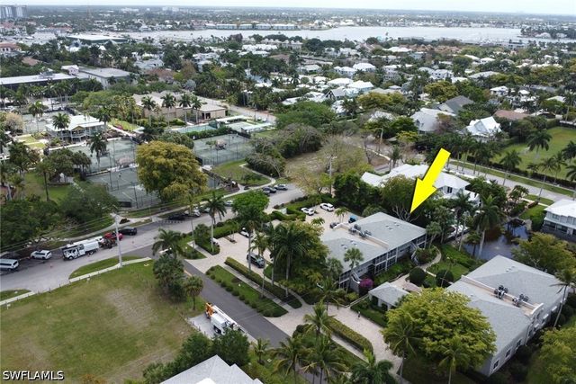 638 7th AVE S B638, Naples, FL 34102