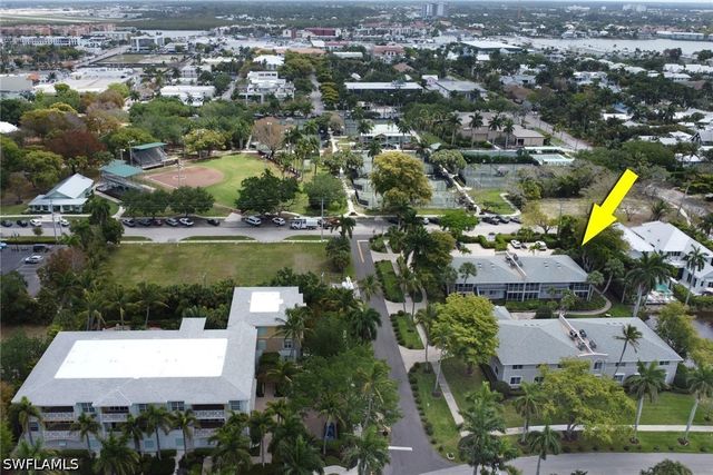 638 7th AVE S B638, Naples, FL 34102