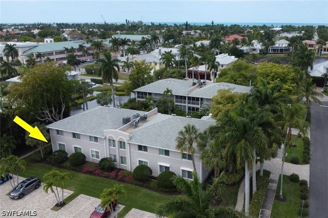 638 7th AVE S B638, Naples, FL 34102