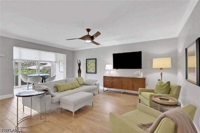 638 7th AVE S B638, Naples, FL 34102