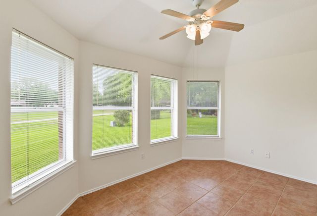 2739 S Peach Hollow Circle, Pearland, TX 77584