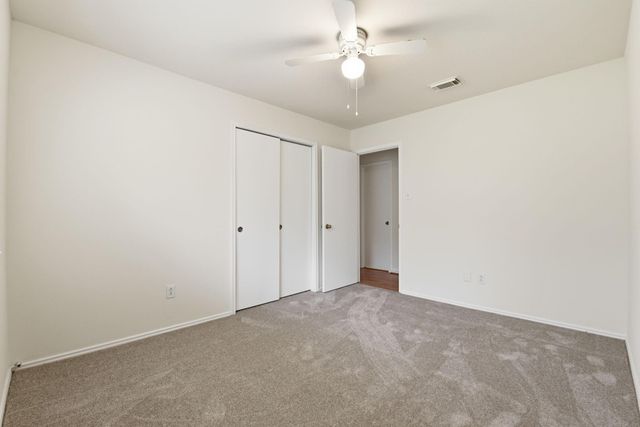 2739 S Peach Hollow Circle, Pearland, TX 77584