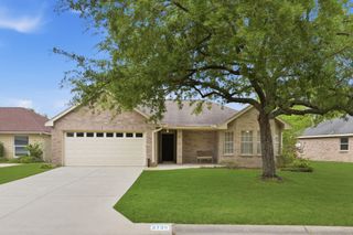 2739 S Peach Hollow Circle, Pearland, TX 77584