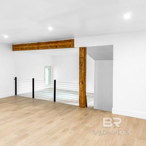 7498 Pinehill Road, Daphne, AL 36526