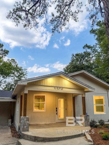 7498 Pinehill Road, Daphne, AL 36526