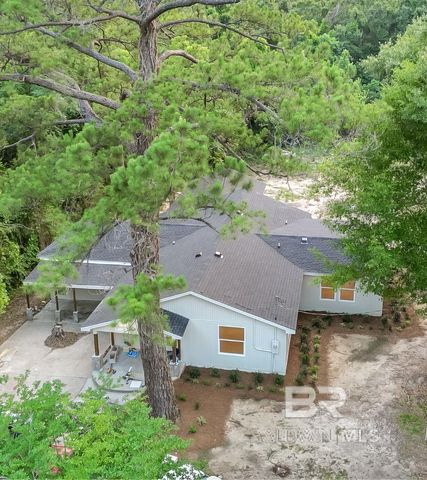 7498 Pinehill Road, Daphne, AL 36526