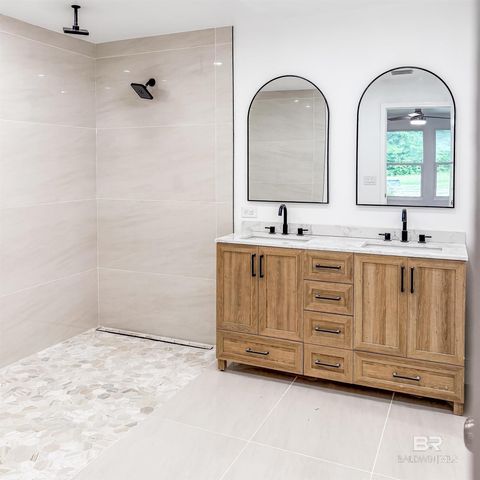 7498 Pinehill Road, Daphne, AL 36526