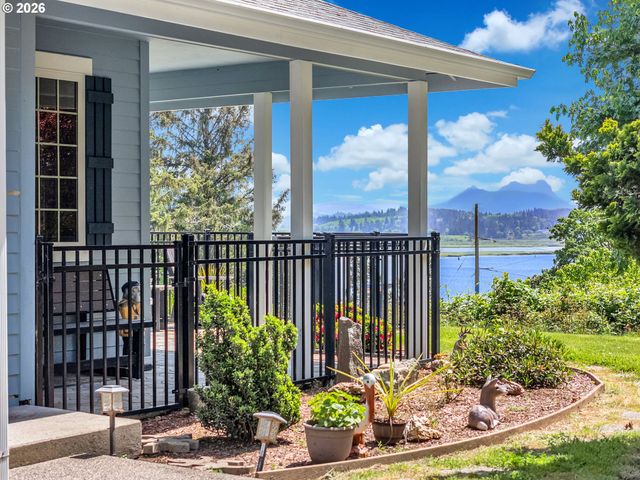 1990 Se SHERIDAN St, Astoria, OR 97103