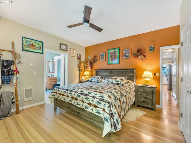 1990 Se SHERIDAN St, Astoria, OR 97103