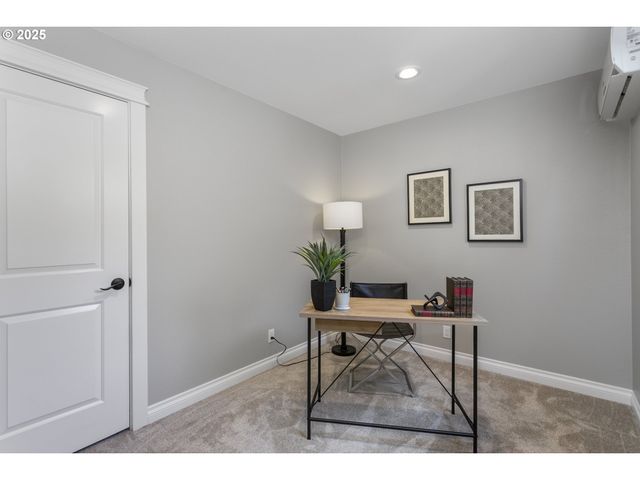 3817 Ne 11TH Ave, Portland, OR 97212