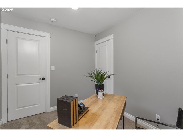 3817 Ne 11TH Ave, Portland, OR 97212