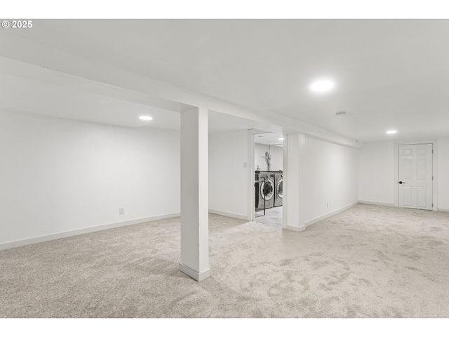 3817 Ne 11TH Ave, Portland, OR 97212