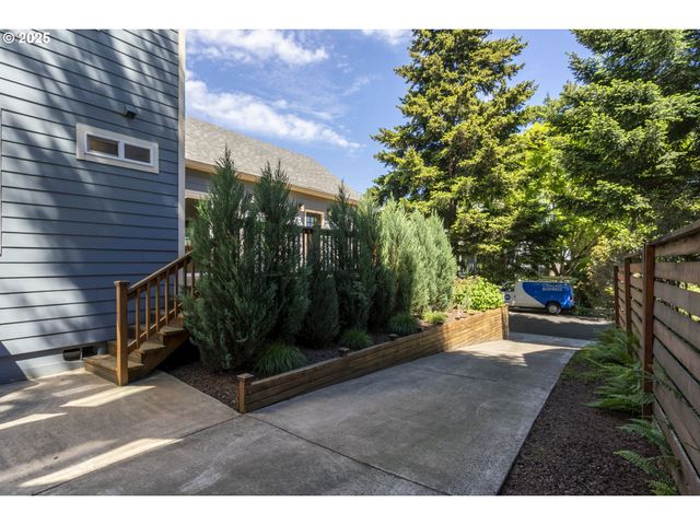 3817 Ne 11TH Ave, Portland, OR 97212