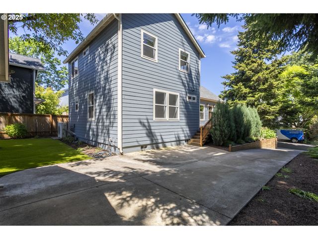 3817 Ne 11TH Ave, Portland, OR 97212
