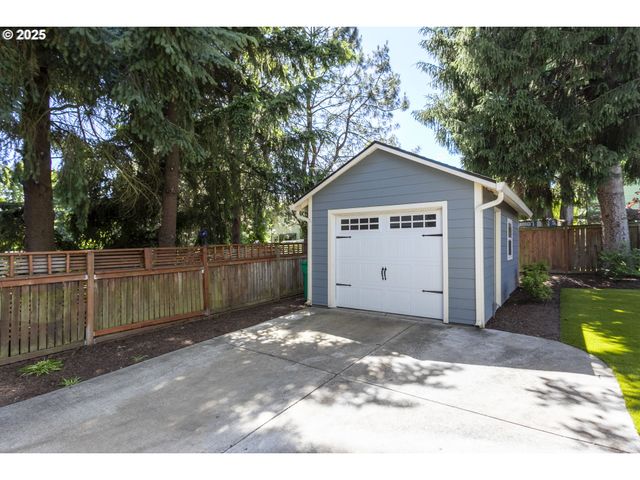 3817 Ne 11TH Ave, Portland, OR 97212