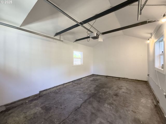 3817 Ne 11TH Ave, Portland, OR 97212