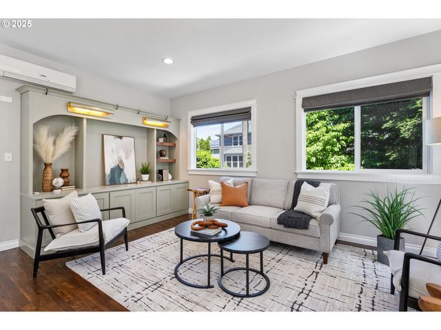 3817 Ne 11TH Ave, Portland, OR 97212