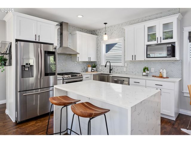 3817 Ne 11TH Ave, Portland, OR 97212