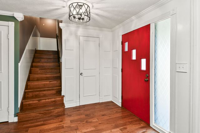 850 S Mumford Drive, Springfield, MO 65809