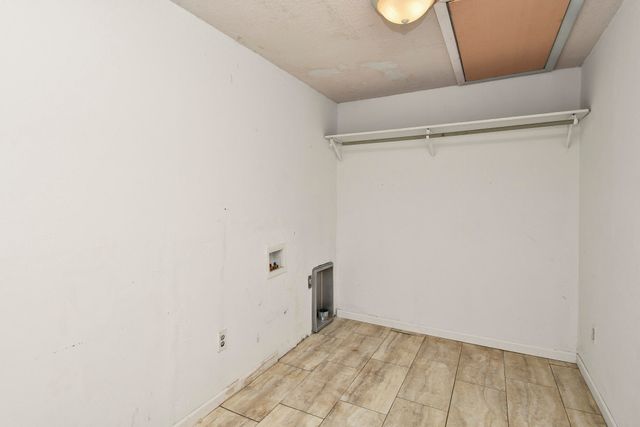 850 S Mumford Drive, Springfield, MO 65809