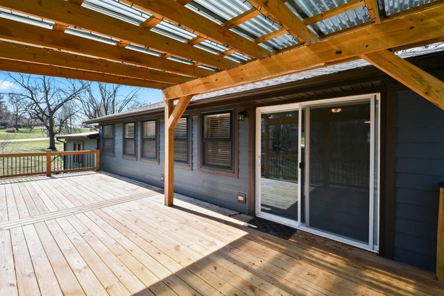 850 S Mumford Drive, Springfield, MO 65809