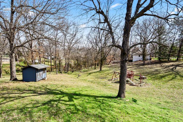 850 S Mumford Drive, Springfield, MO 65809