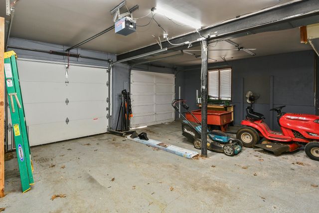 850 S Mumford Drive, Springfield, MO 65809