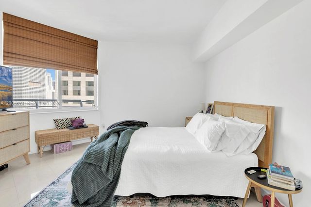 335 S BISCAYNE BL 3408, Miami, FL 33131