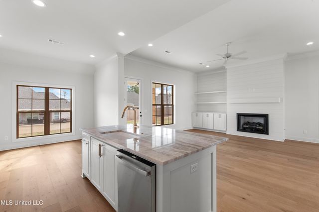 122 Lake Crest Drive, Madison, MS 39110