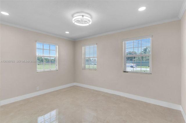 378 SW 6th St, Florida City, FL 33034
