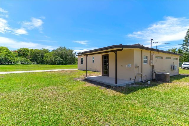 378 SW 6th St, Florida City, FL 33034