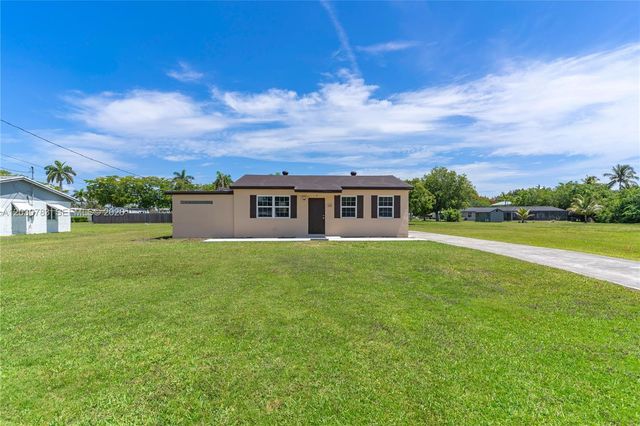 378 SW 6th St, Florida City, FL 33034