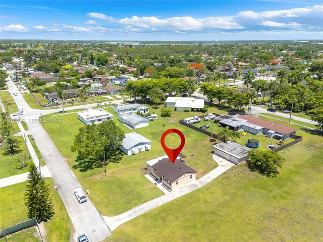378 SW 6th St, Florida City, FL 33034