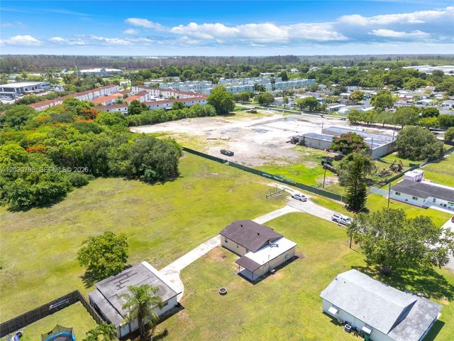 378 SW 6th St, Florida City, FL 33034