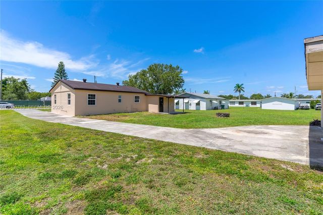 378 SW 6th St, Florida City, FL 33034