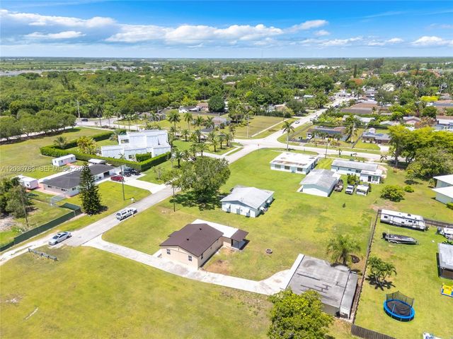 378 SW 6th St, Florida City, FL 33034
