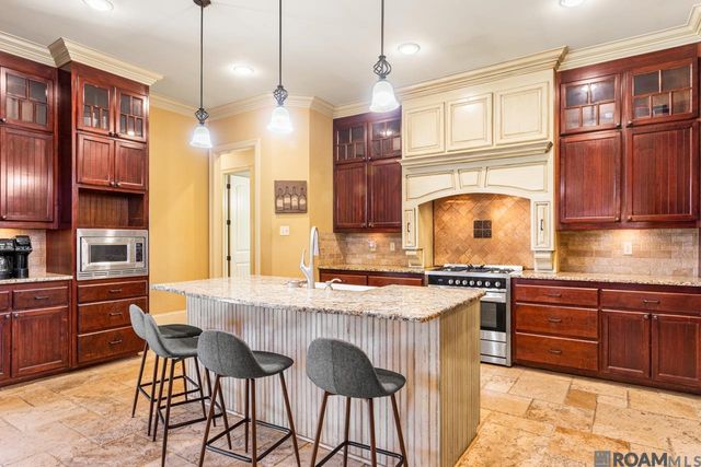 1532 Berwick Bend, Zachary, LA 70791