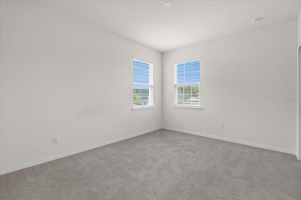 Image 12 of property listing at 2438 PEARL CIDER ST, Orlando, FL 32824